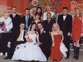 Svatba se odehrávala v Kyjev, tam pak odletli manelé slavit i první výroí,...
