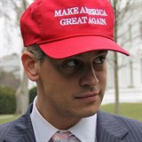 Yiannopoulos se nijak netej podporou Donalda Trumpa. Proto se stal trnem v oku...