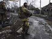 Podle Kyjeva na východ Ukrajiny stále operují prorutí ozbrojenci