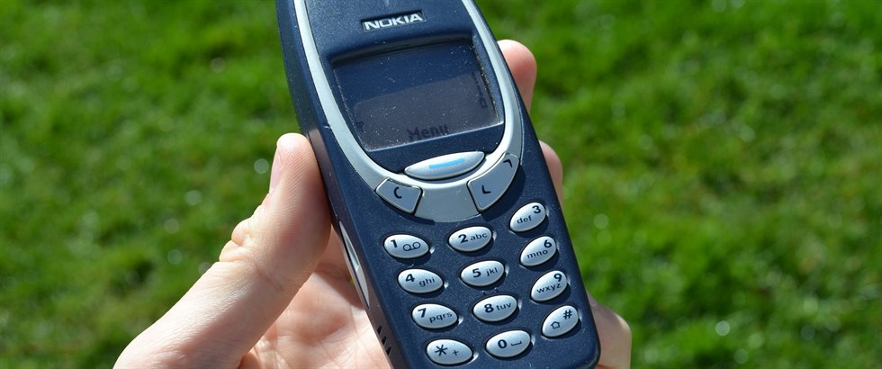 Nokia 3310 - dkaz toho, e v jednoduchosti je krása a legendární mobil, který...