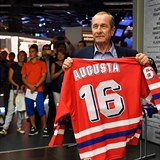 Josef Augusta byl legendou eskho hokeje.