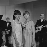 Marta Kubišová s Helenou Vondráčkovou na ztracených záběrech z roku 1967.