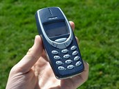 Nokia 3310 - dkaz toho, e v jednoduchosti je krása a legendární mobil, který...