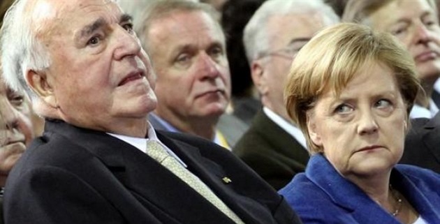 Angela Merkelové prý zradila svého uitele, expremiéra Kohla, a zapíinila...