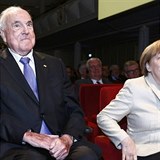 Merkelov pr Kohlovi zradila po t, co propuknul skandl kolem ernho...