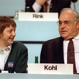 Bval kancl Helmut Kohl a jeho aka - souasn kanclka Angela Merkelov