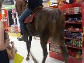 Mu si to na koni trádoval po obchod.