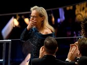 Aplaudující publikum Meryl Streep hned na zaátku penosu dojalo.