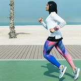 Nike zavádí na trh speciální sportovní šátek pro muslimky