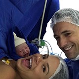 První selfie hned po porodu