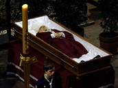 V Katedrále sv. Víta bylo 23. bezna 2017 vystaveno tlo zesnulého kardinála...