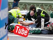 Videa na YouTube zpochybovala pravost teroristického útoku a provozující...