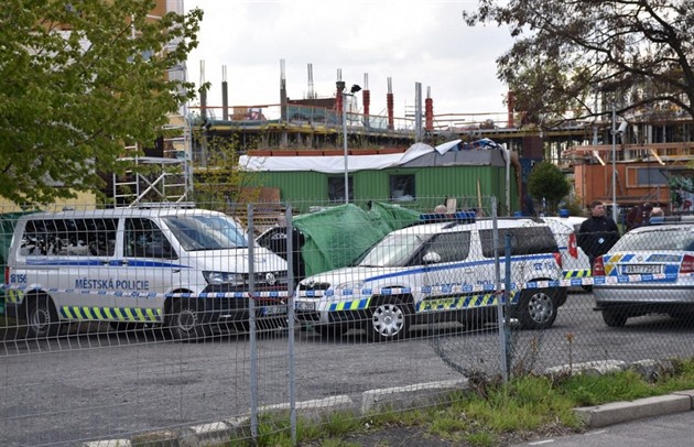 V praských Holeovicích se zabil policista.