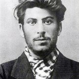 Stalinovi by málokterá žena odolala.
