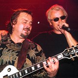 Pavlek s Kocbem v roce 2002.