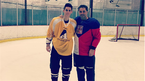 Martin Dejdar by ze svého syna ml nejradji slavného hokejistu.
