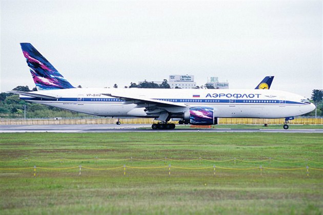 Tento letoun Boeing 777 spolenosti Aeroflot se dostal do silných turbulencí...