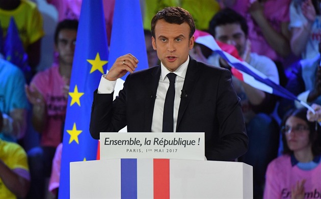 Emmanuel Macron se v pípad zvolení prezidentem bude vyhraovat vi...