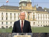 Bohuslav Sobotka dnes oznámil, e demisi vlády nepodá.