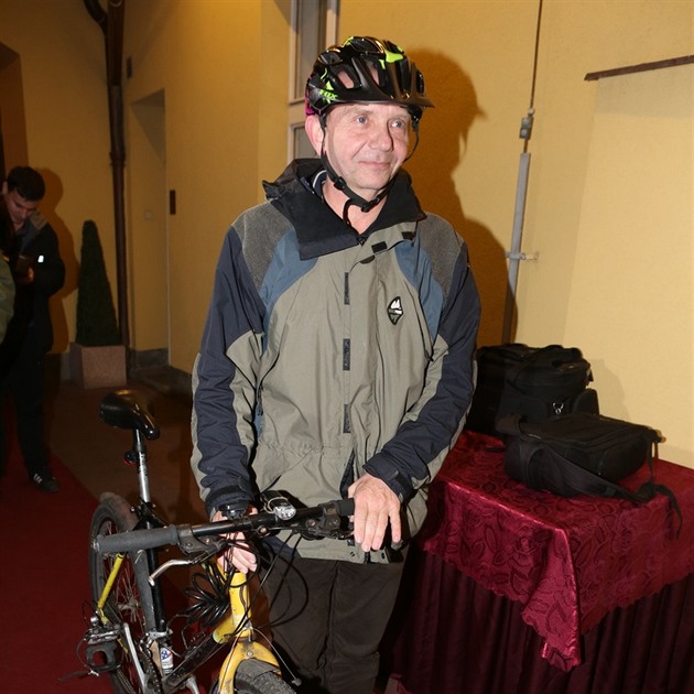 Miroslavu Vladykovi ukradli kolo. 