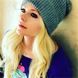 Avril Lavigne ije a je aktivn na Instagramu.