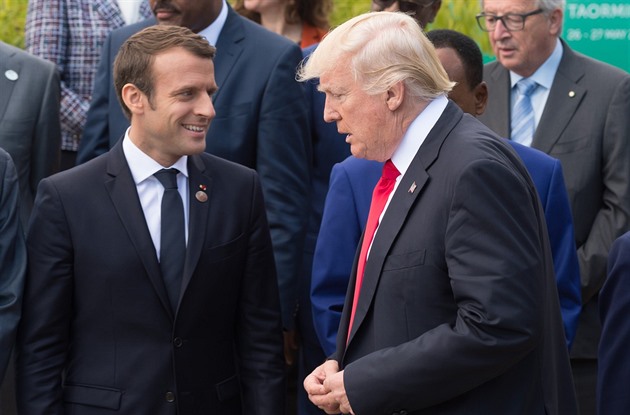 Mezi francouzským a americkým prezidentem to slun jiskí, Macron se rozhodl...