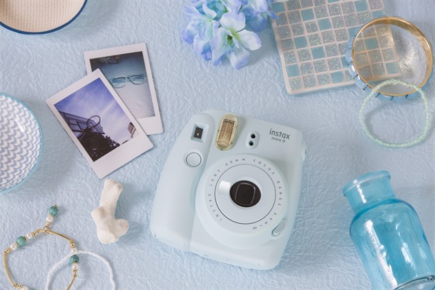 FUJIFILM INSTAX MINI 9