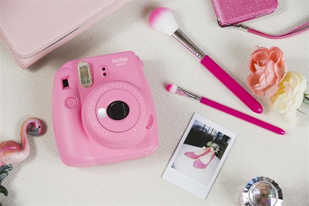 FUJIFILM INSTAX MINI 9