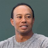 Tiger Woods je fenomenln sportovec, ale problm m habadj.
