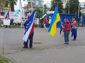 V ulice hanby ped koncertem Alexandrovc bylo nadnesen tak pt demonstrant.