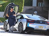 Jeremy Piven patí k dalím tm, kdo si v hollywoodu oblíbili BMW i8.