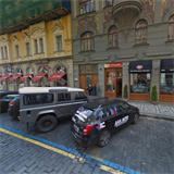 Jedna z nejrunjch ulic v centru Prahy je ulice V Kolkovn hned u Kozho...