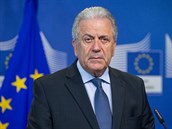 ecký komisa EU pro migraci, obanství a vnitní záleitosti Dimitris...