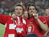 Milan Baro slavil jako hrá Liverpoolu spolen s Vladimírem micrem v roce...