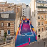 Nové basketbalové hřiště v devátém pařížském obvodu