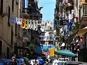 V ulicích Neapole se odehrává viditelné i neviditelné drama znesváené mafie...