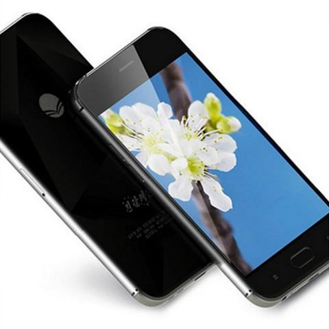 Pstroj nazvan po korejskm rododendronu Jindallae 3 je podobn iPhone 6 a...