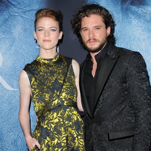 Rose Leslie a Kit Harington se dali dohromady bhem naten.