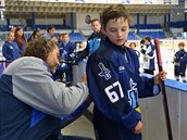 Na Kladně Jaromír Jágr tradičně navštěvuje hokejovou školu.
