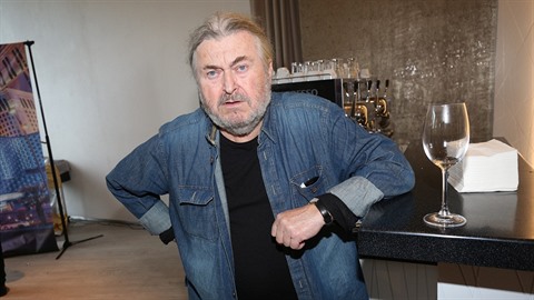 Frantiek Ringo ech rád komentuje aktuální dní v zemi.