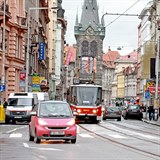 Pd mue na koleje na hodinu zablokoval tramvajovou linku slo 9.