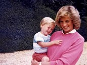 Thotná princezna Diana s malým Wiliamem v náruí.