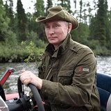Vladimir Putin zvažuje svůj další krok. Je to rozvážný chlapík.