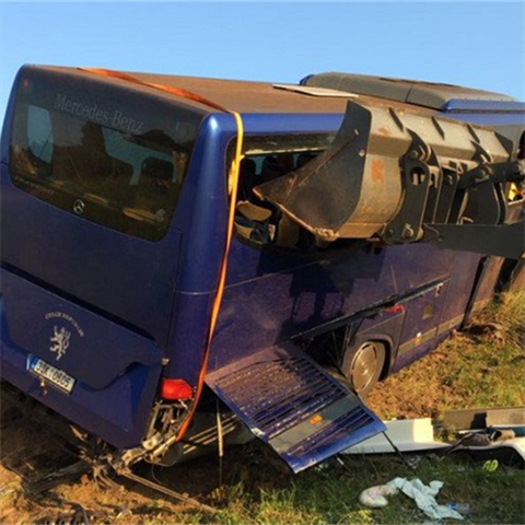 V Itlii havaroval autobus pln ech. idi nehodu nepeil