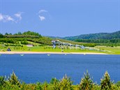 Jezero Michal u Sokolova na Karlovarsku je rájem pedevím dtí. Naleznete zde...