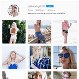 Calibeachgirl310 je úspěšná uživatelka Instagramu. Co je na ní zvláštního? Ve...