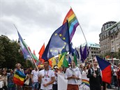 Takhle vypadal obří pochod na oslavu hrdosti leseb, gayů, bisexuálů a...