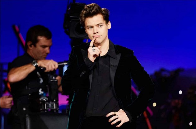 Harry Styles prozradí zábavné historky z One Direction.