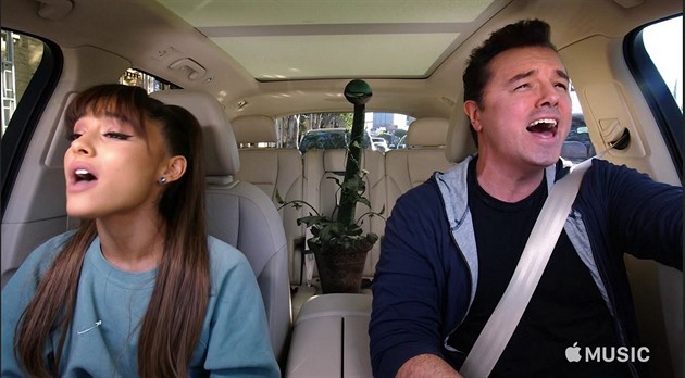 Ariana v Carpool karaoke.