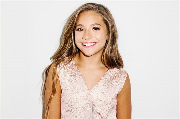 Mackenzie Ziegler sdílela s fanouky tanení video.